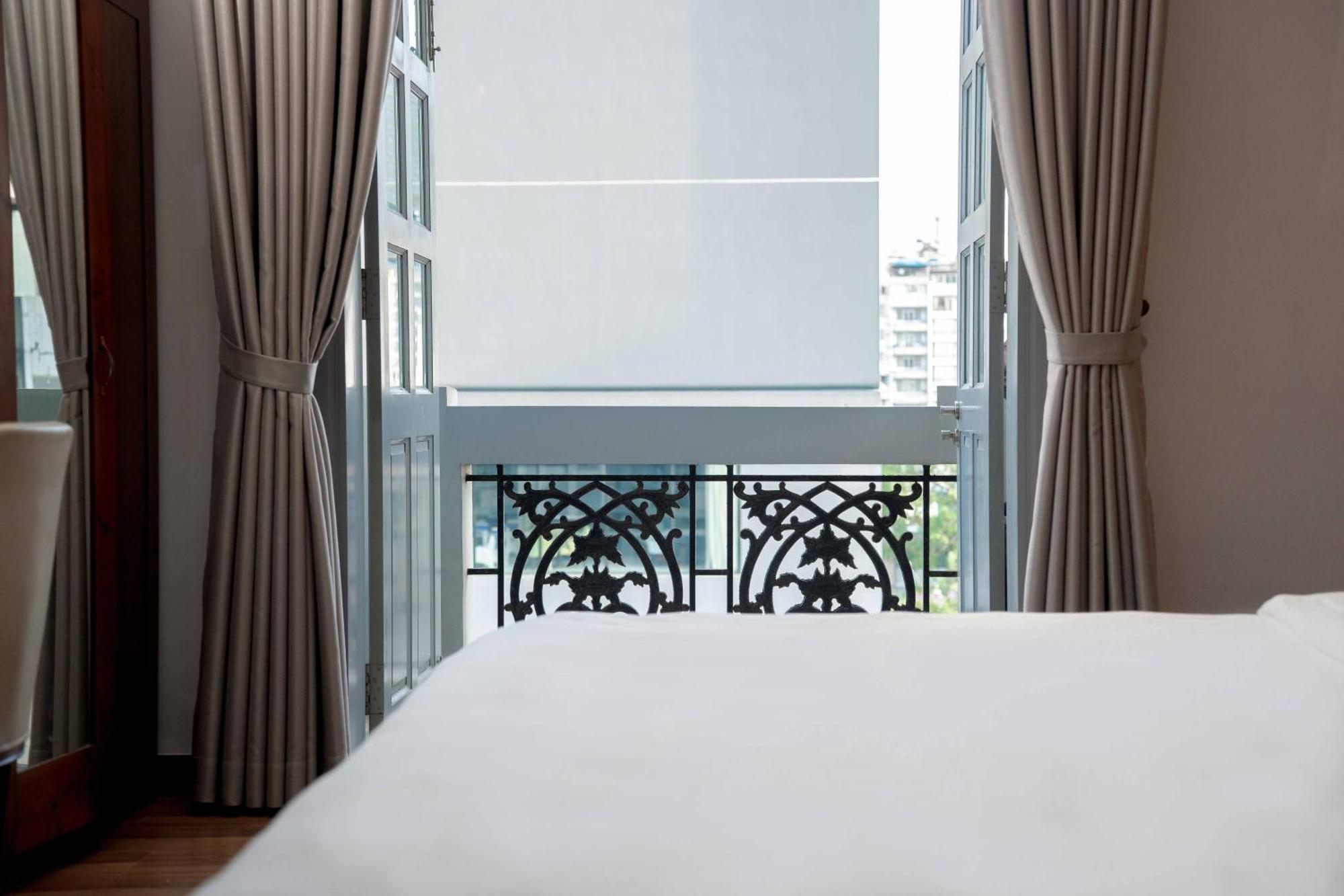 Rembrandt Hotel Nha Trang Extérieur photo